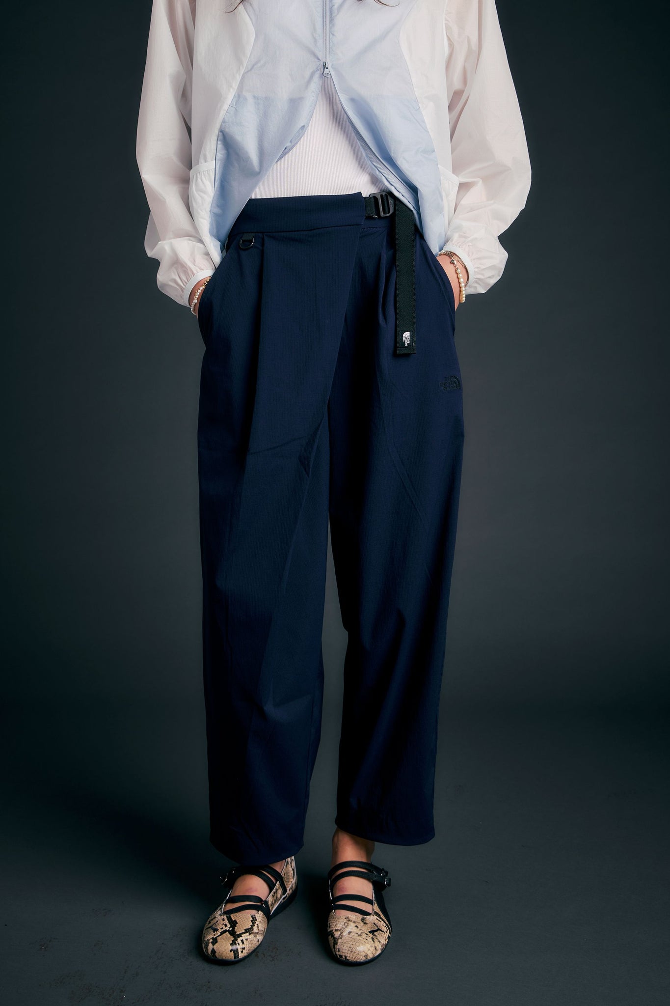 Lightweight Wrapped Barrel Casual Pants Aviator Navy