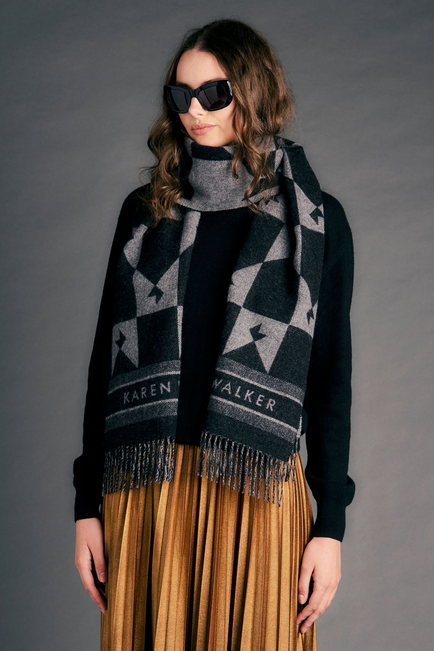 Monogram Jacquard Scarf Black/Grey