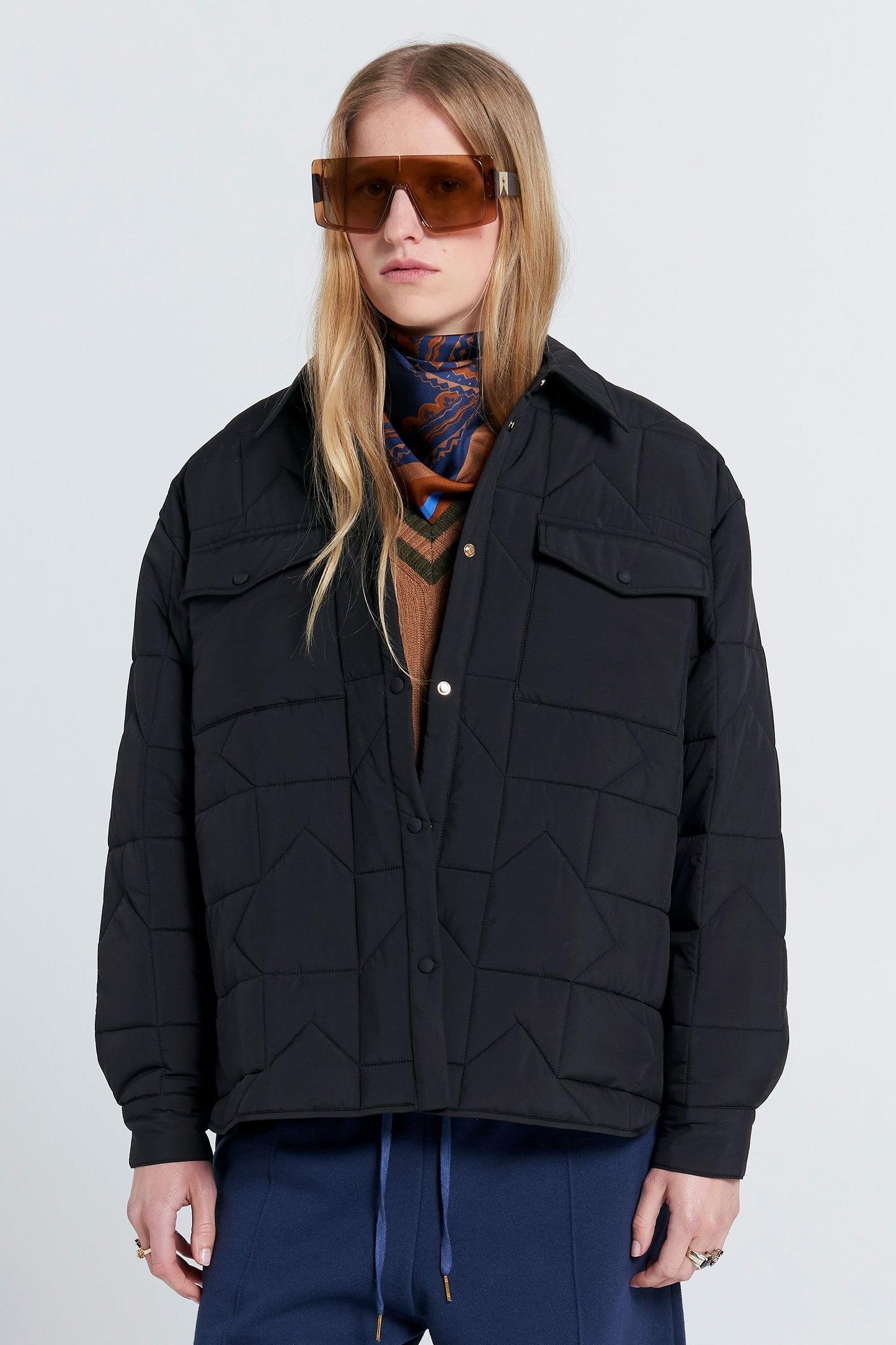 Crest Jacket Black