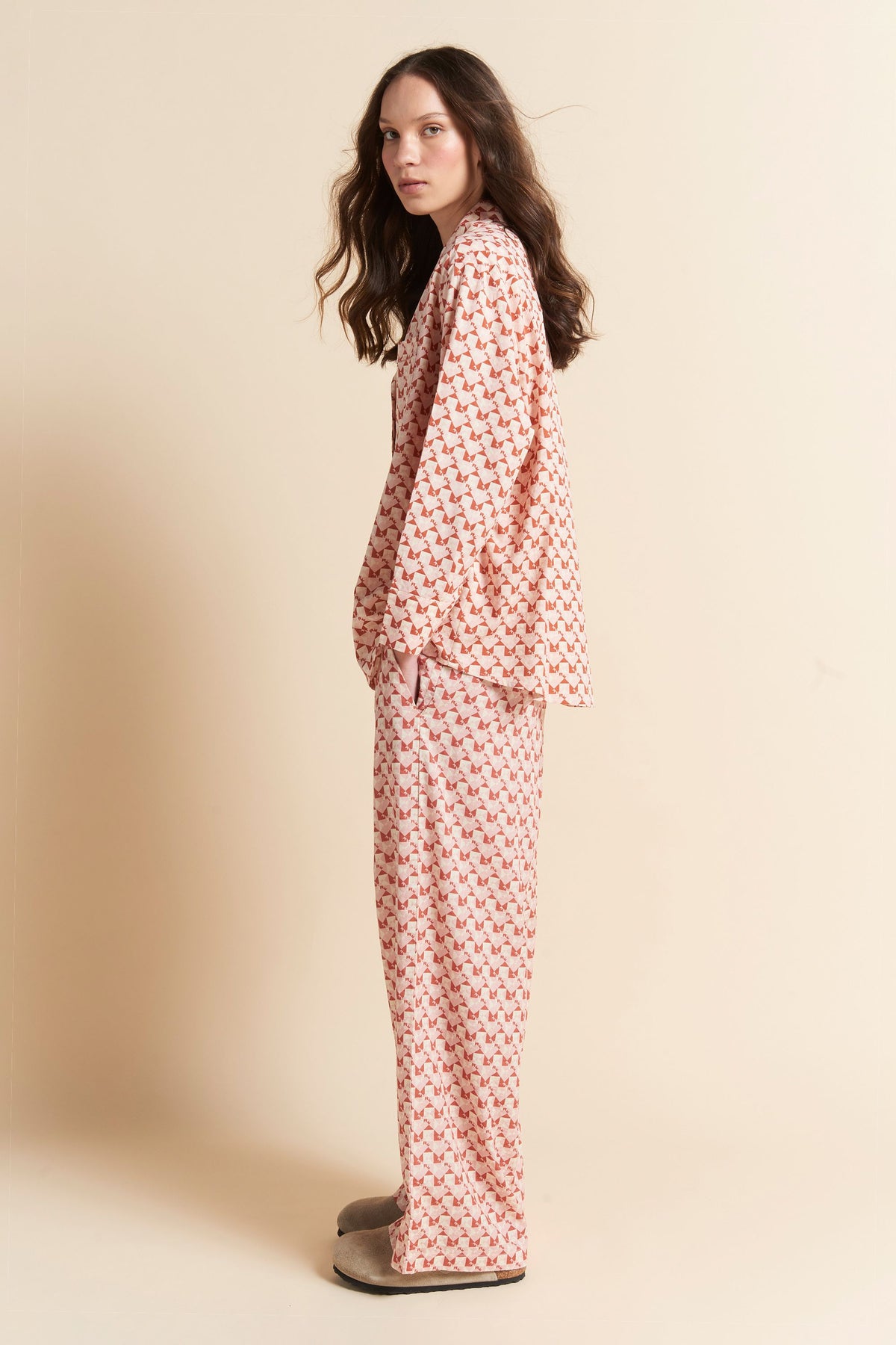 Monogram Tiles Relaxed FL PJ Rose