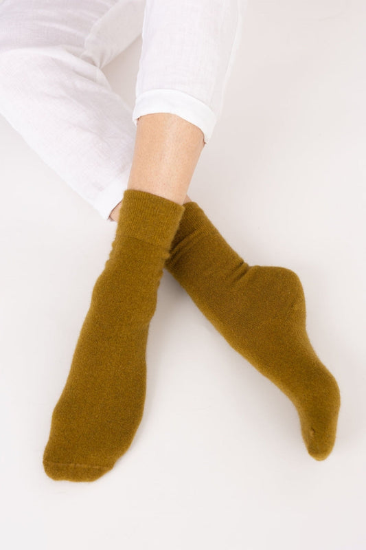 Hamilton Possum Merino Wool Socks Ecru/Olive