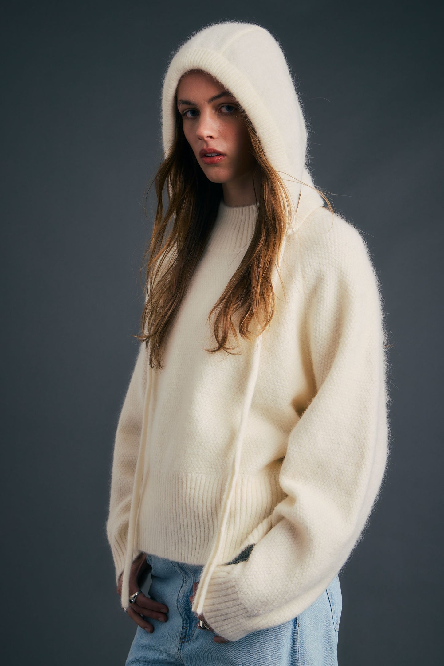Thistle Hood Ivory