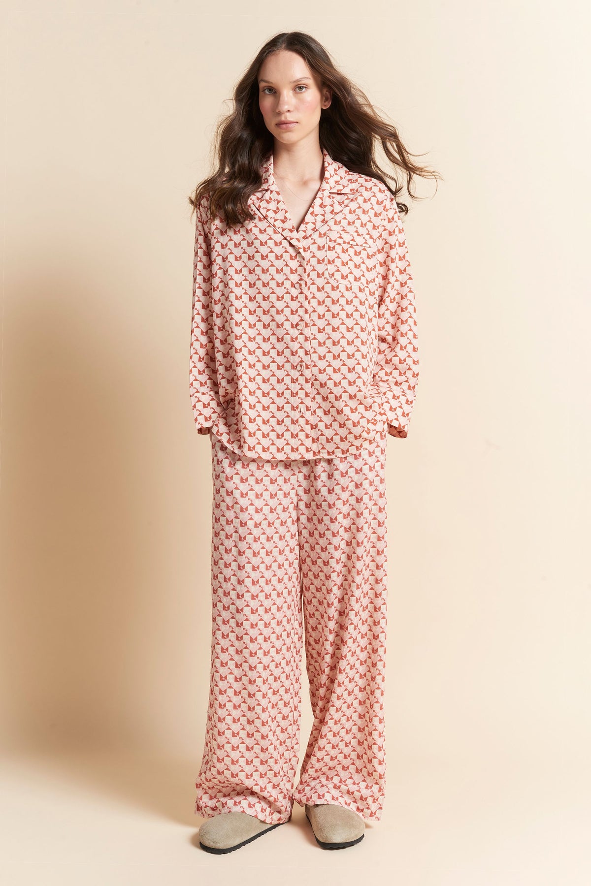 Monogram Tiles Relaxed FL PJ Rose