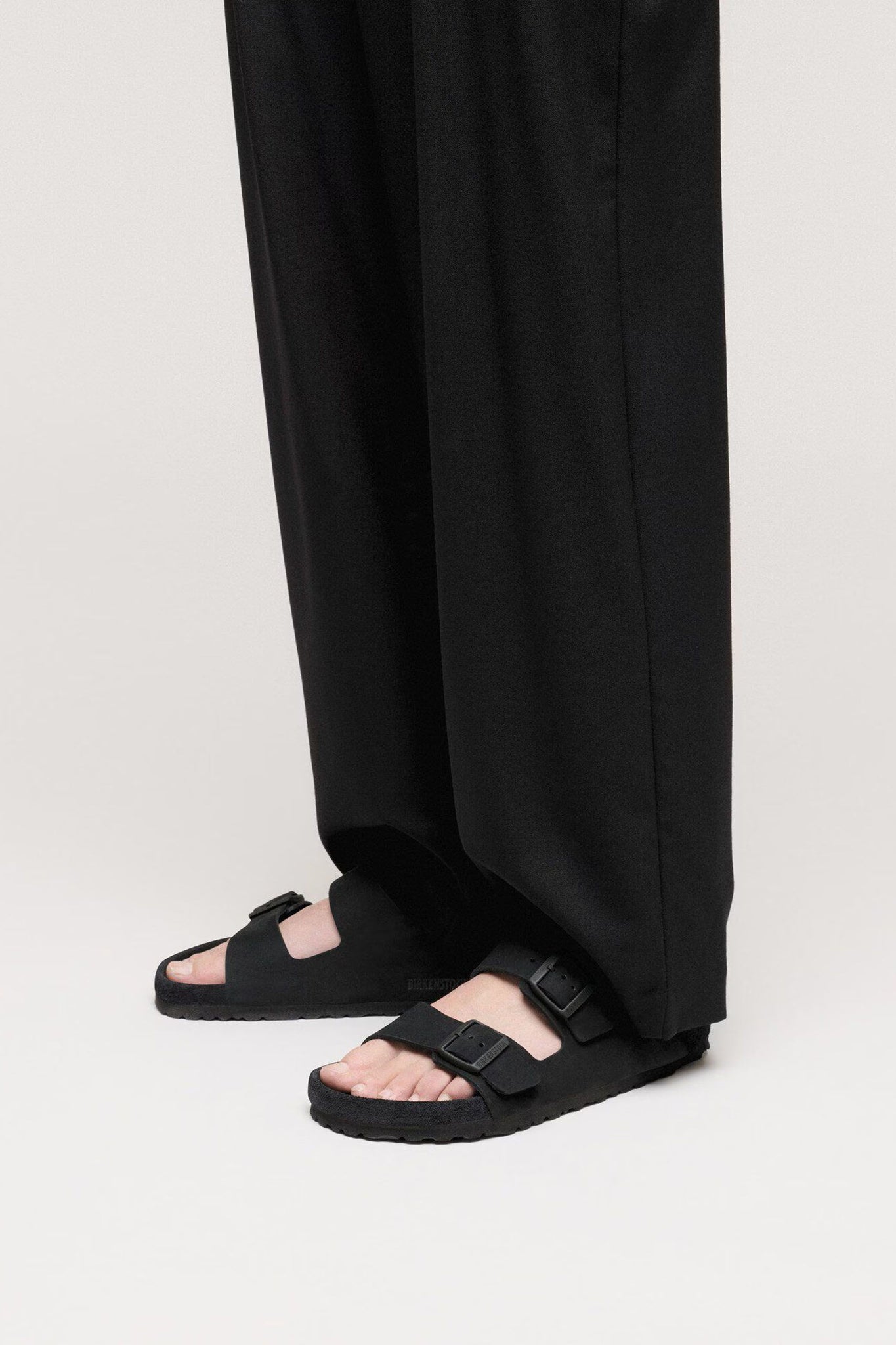 Arizona Exquisite Nubuck Regular Fit Black