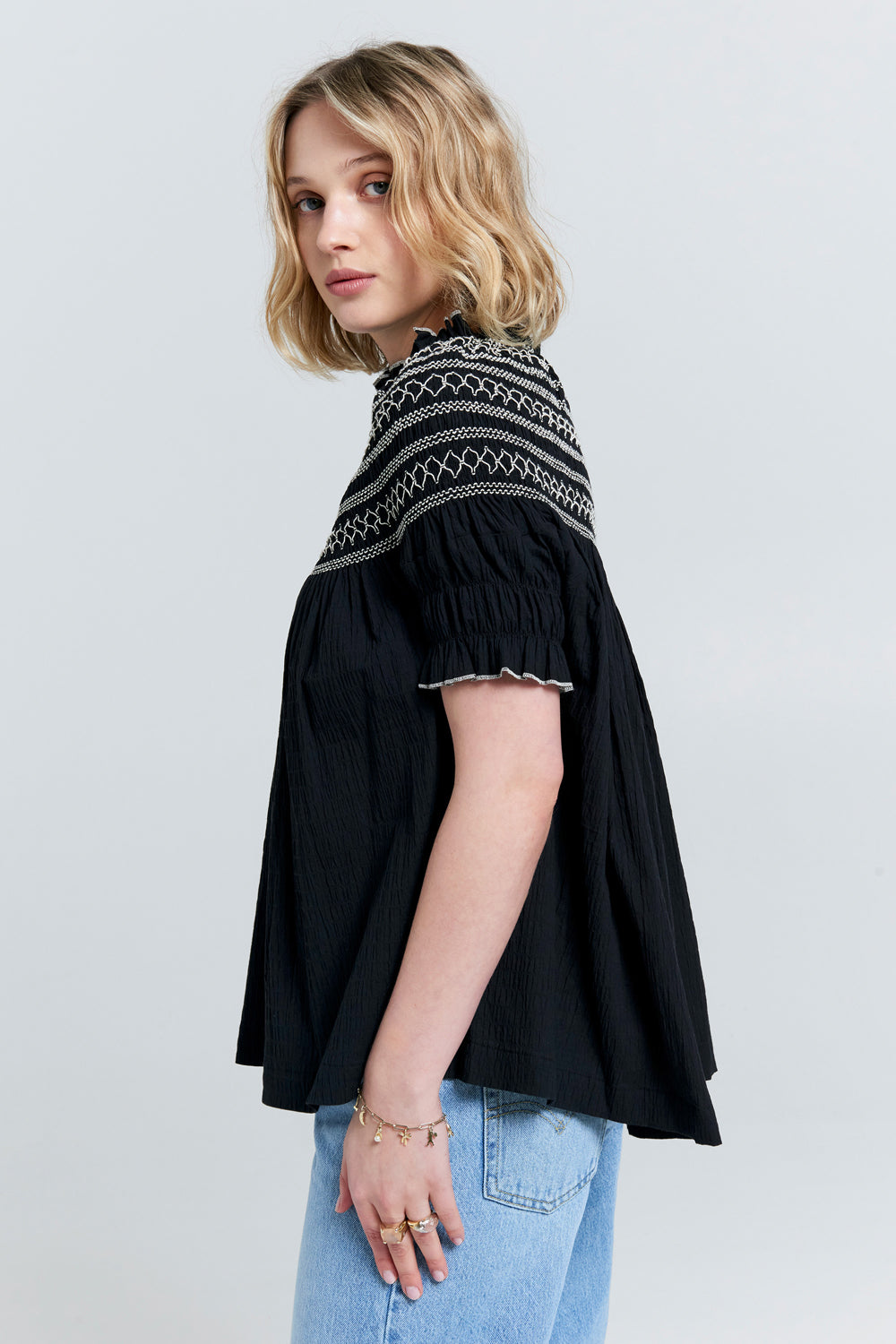 Gaia Smocked Blouse Black/Off-White Smocking
