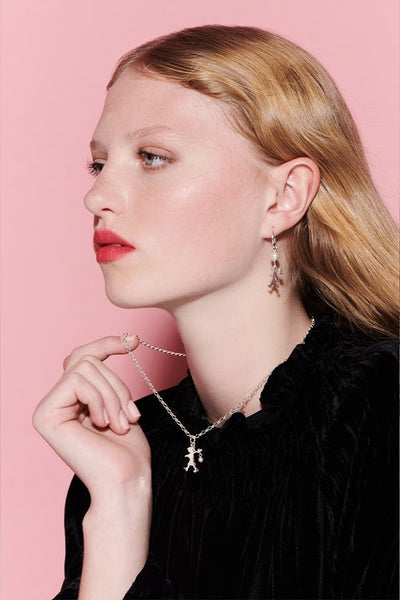 Girl with a Pearl Necklace Silver – Karen Walker