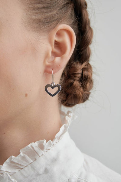 Heart Earrings Silver – Karen Walker