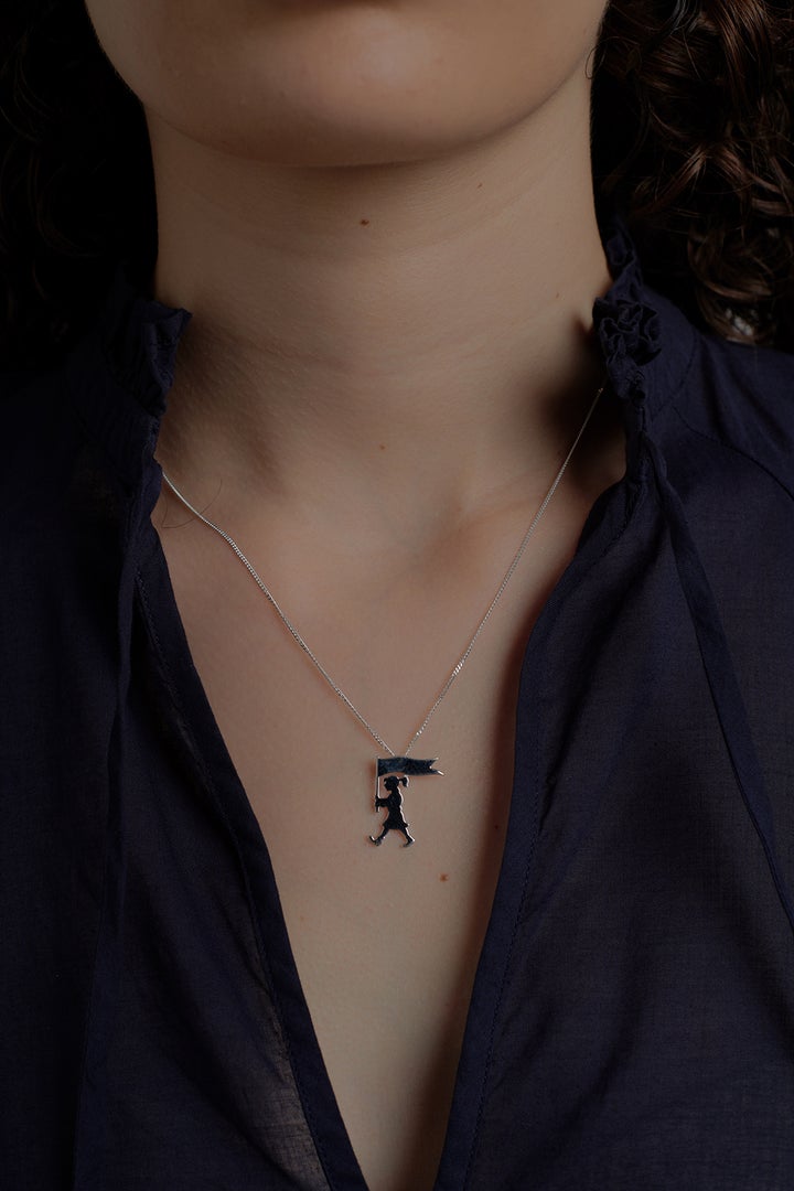 Marching Girl Love Necklace Silver