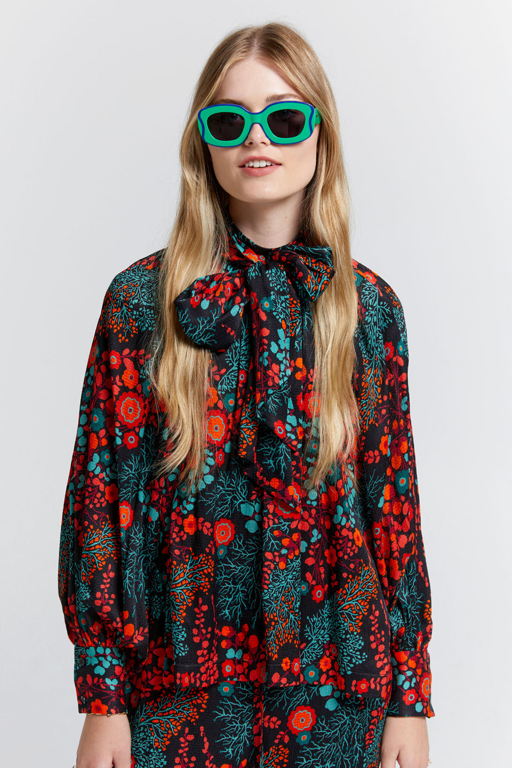 Meadow Bow Top Black Multi