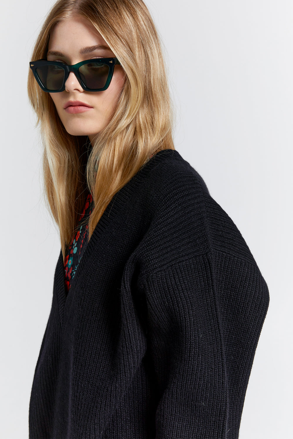Naomi Oversized Cashmere Sweater Black