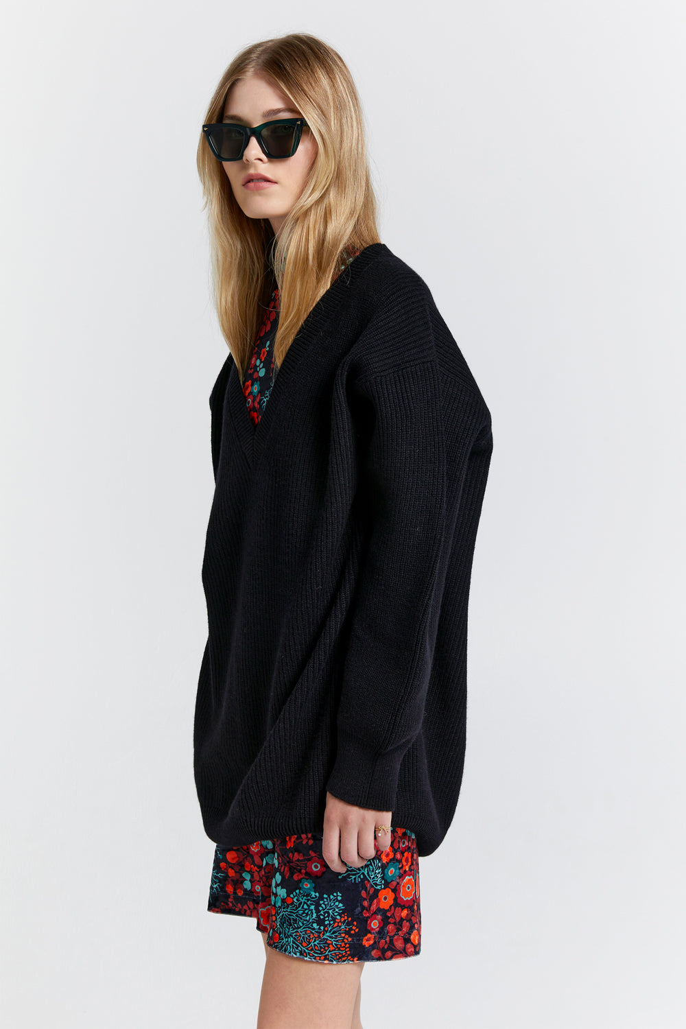 Naomi Oversized Cashmere Sweater Black