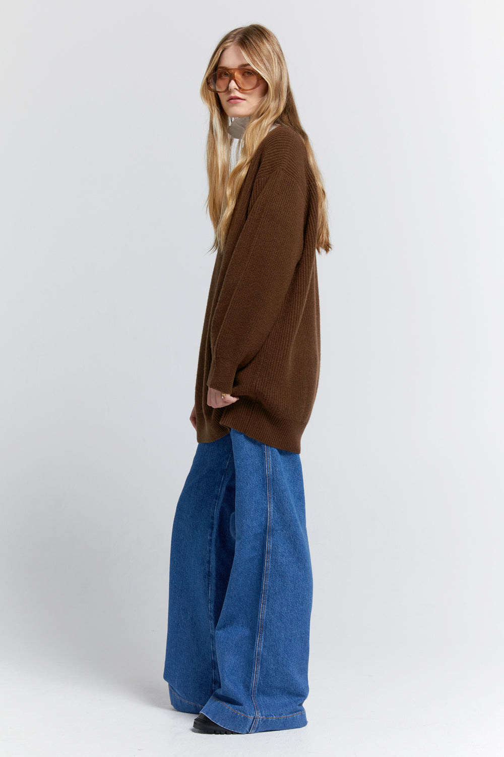 Naomi Oversized Cashmere Sweater Dark Brown