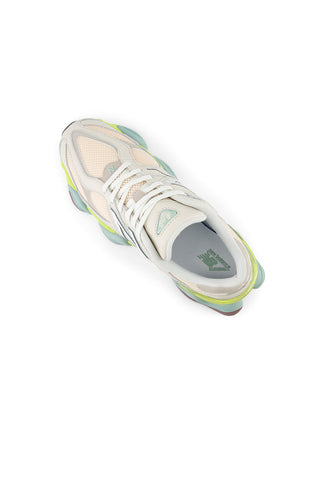 9060 Moonbeam/Vintage Rose/Moonrock