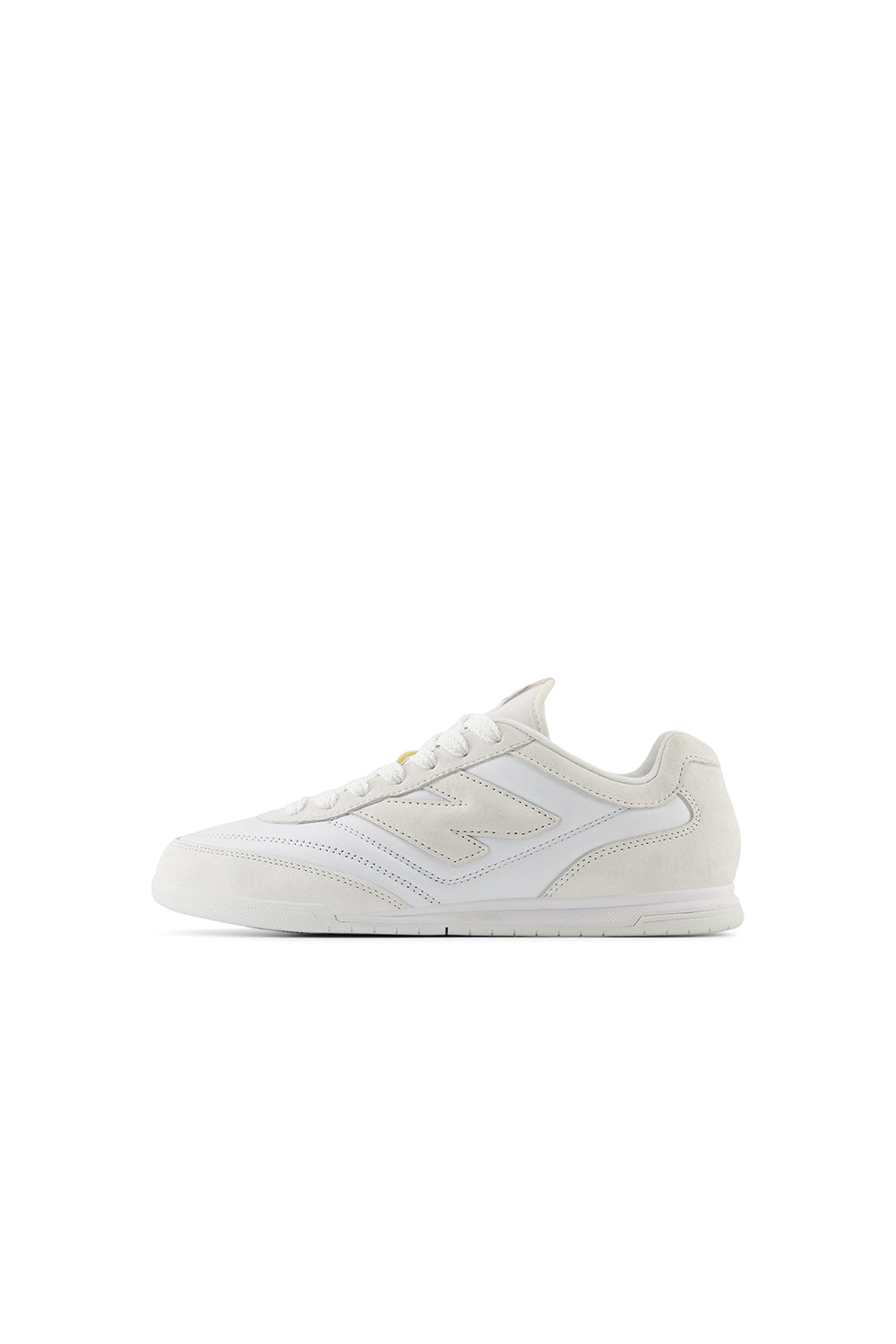 RC42 White with Reflection