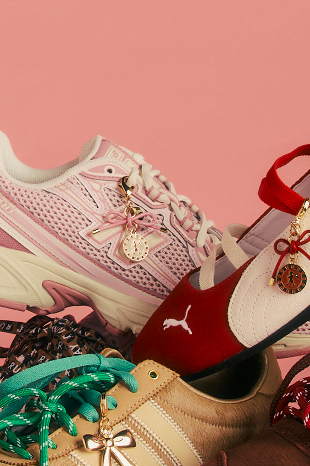 Sailor Girl Charm Gold/Cream