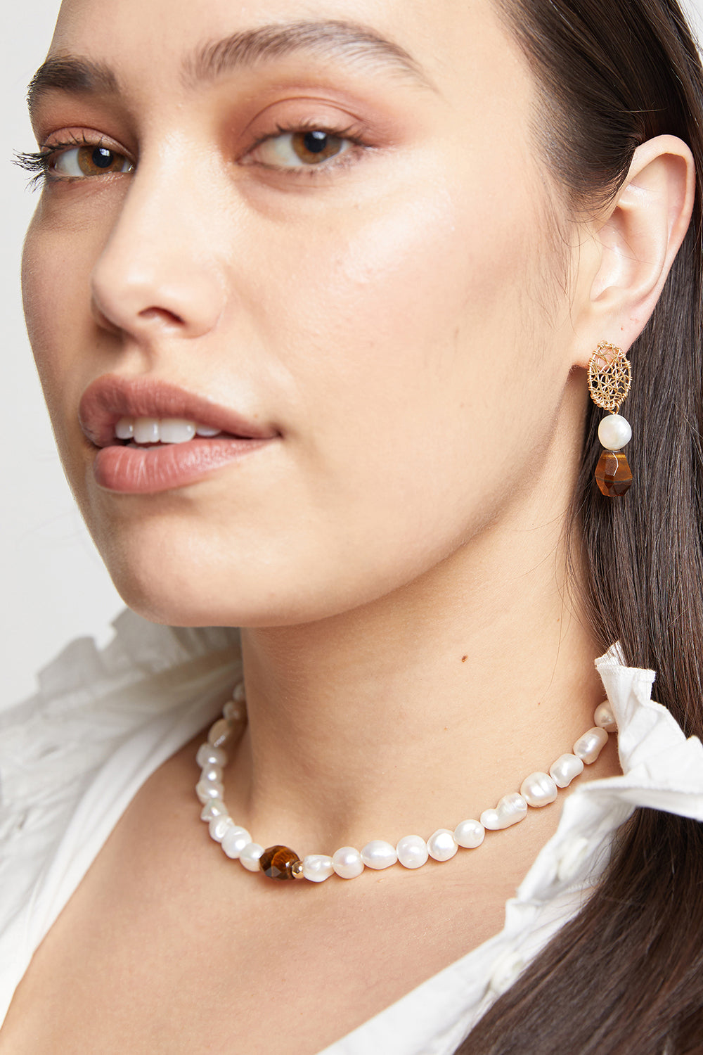Vania Large Pearl with Tiger's Eye Necklace