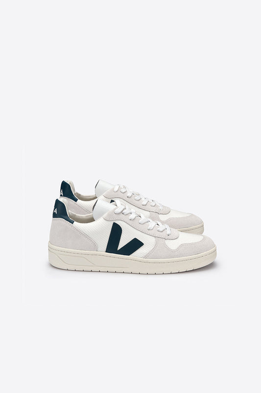 V-10 White/Nautico