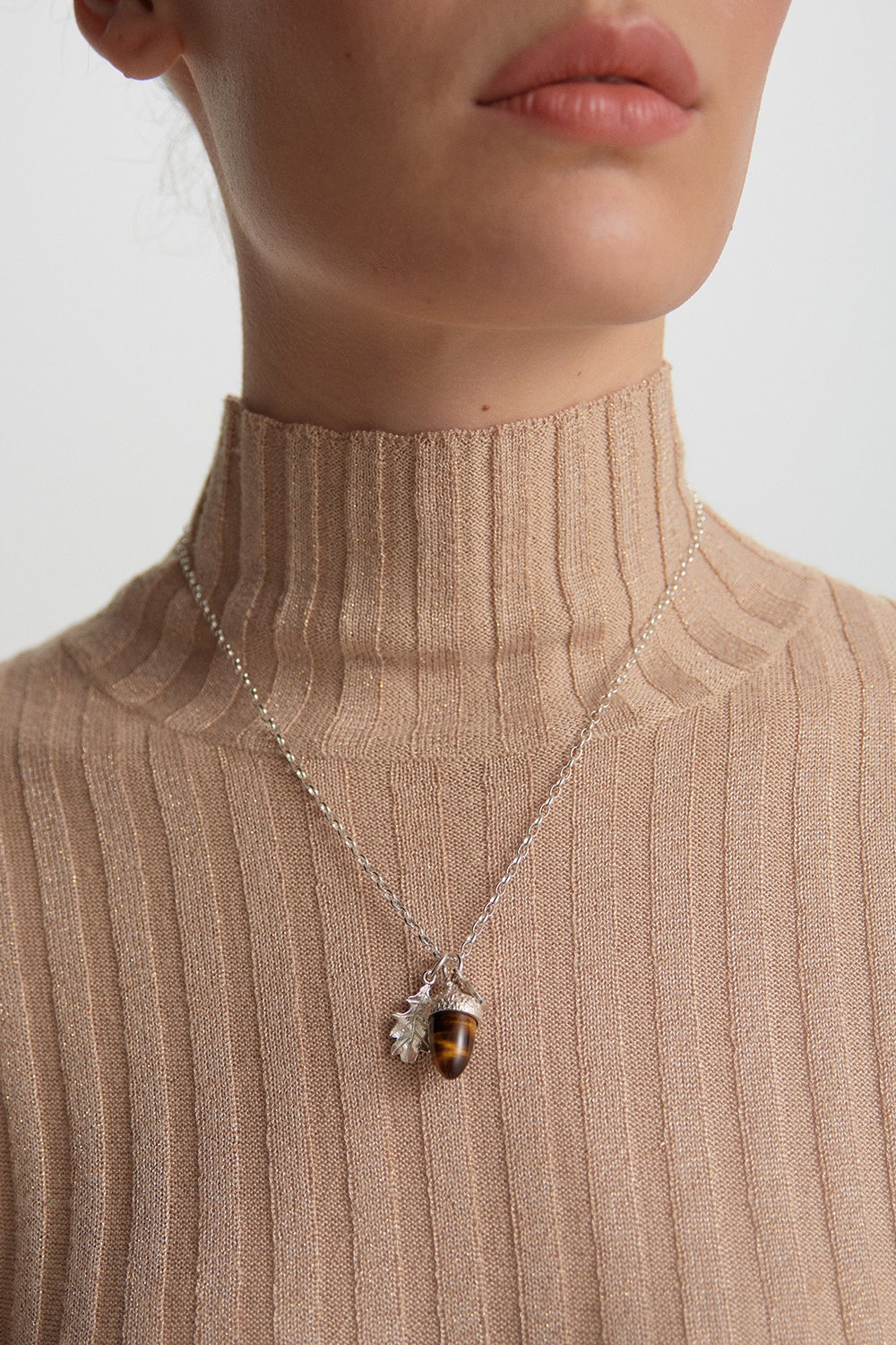 Tiger Eye Necklace for Clear Communication and Decision Making