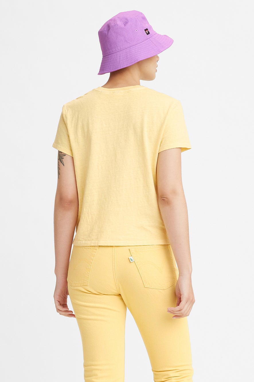 Levi's Fresh Classic Fit Tee Natural Dye Saturated Yellow