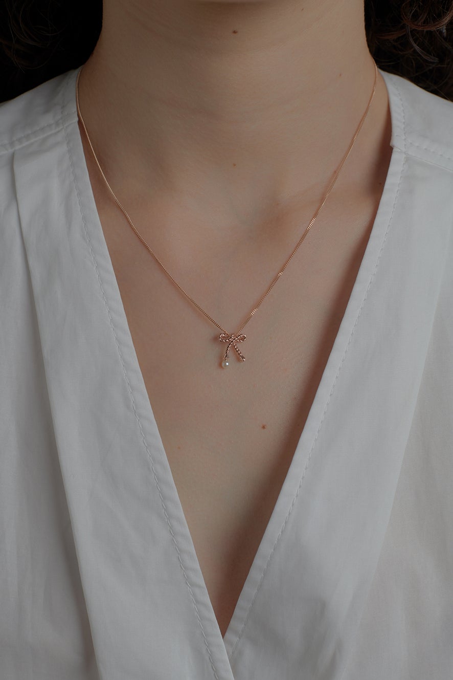 Love Knot Necklace Rose Gold