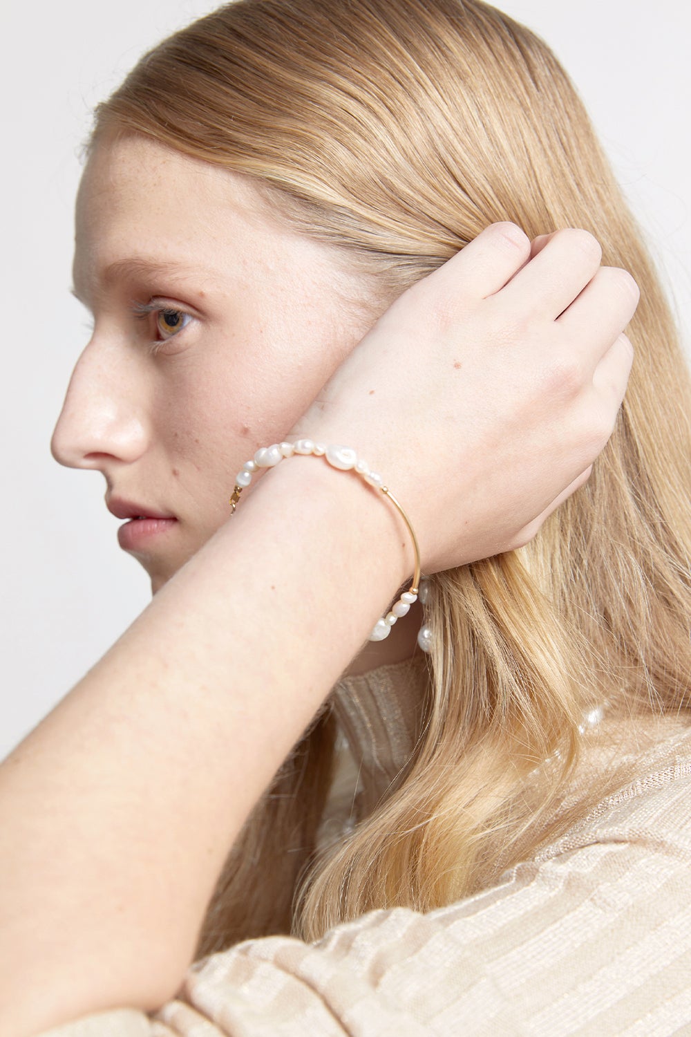 Vania Scattered Pearl Bracelet